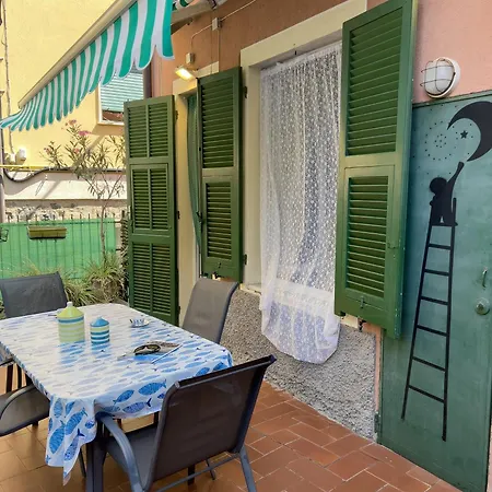 Casa Mary Levanto